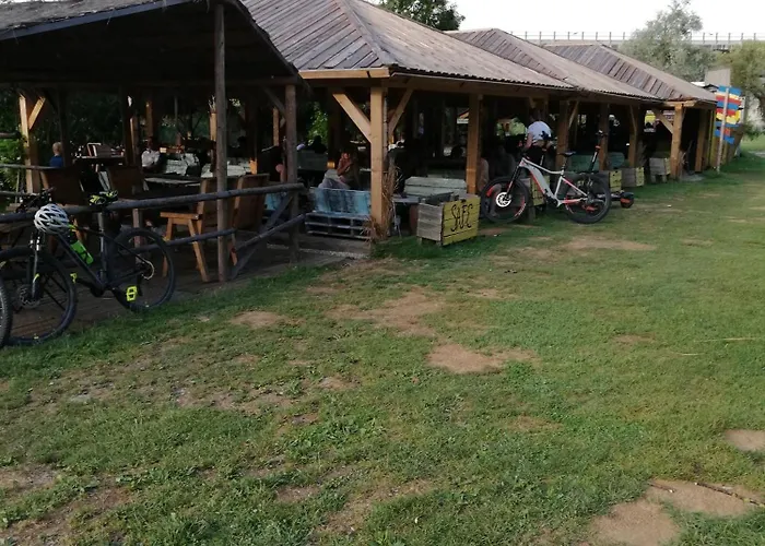 Antonia شقة Dobova